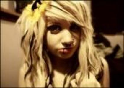 m_c7281426904740f488dfff3506ac62a9 - vanna venom