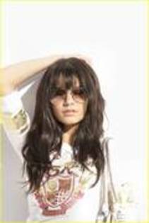 BSQFOWFBMWGCXQVIHVU - vanessa