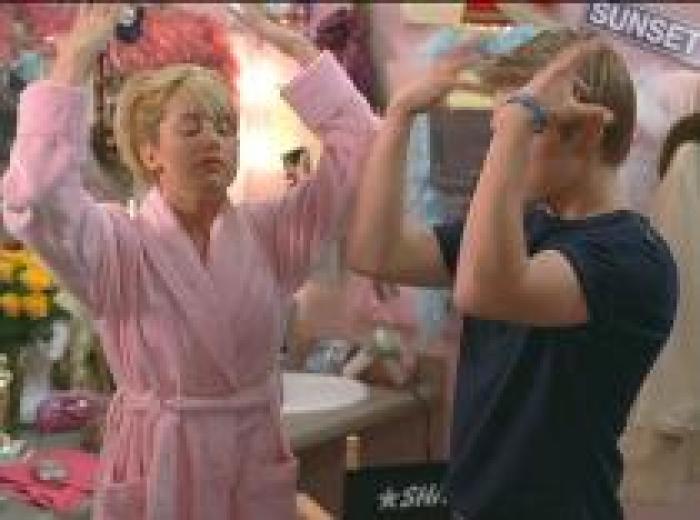 XONHMYXKCRDRUJCJTZQ - ashley tisdale