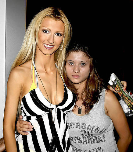 VDJQBIFFCZDSUMZKGKS - Andreea Balan