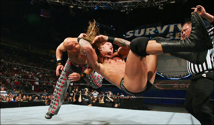 Shawn-v-Randy_682_392510a - WWE  PPV - Survivor Series