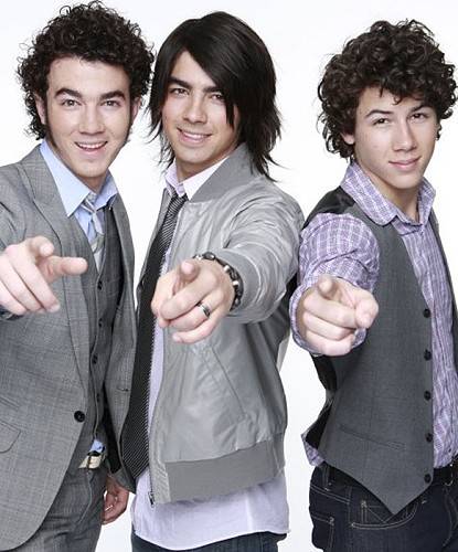 Cei mai cool - Jonas Brothers