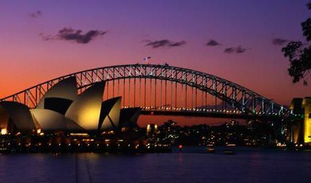 iluminari%20arhitecturale%20-%20opera%20din%20sidney,%20noaptea%204 - Sydney