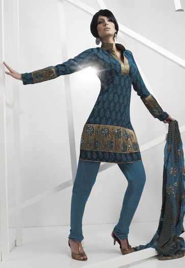 7063 - saree-uri2