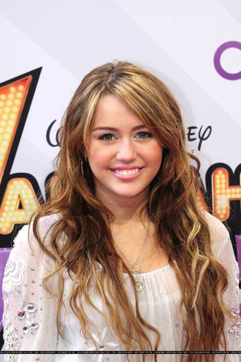 017 - Miley Cyrus