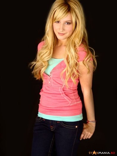 02532830d8d7d7952f6f62fc9ce0e959-ashley-tisdale_12 - club haine