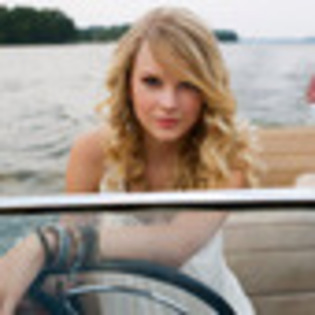 taylor-swift-615474l-thumbnail_gallery