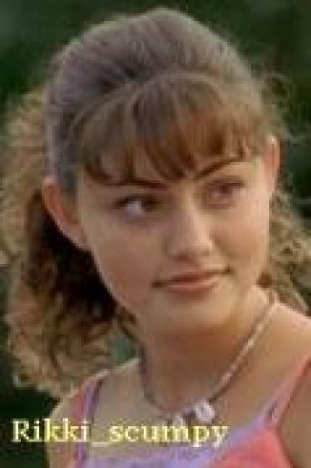 phoebe as cleo - Cleo Sertori-Phoebe Tonkin