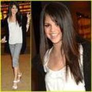 BNGSBYQIDVKMOMYIHCK - poze cu Selena Gomez