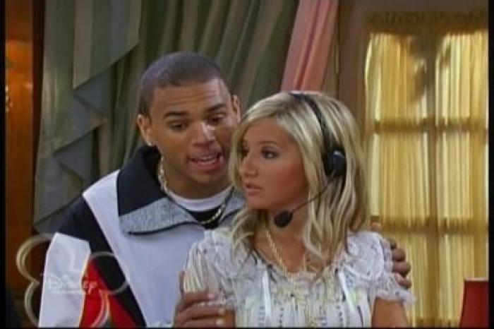 normal_127 - ashley tisdale