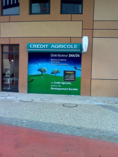 banca lor, banca noastra-i in parc - ApiMondia