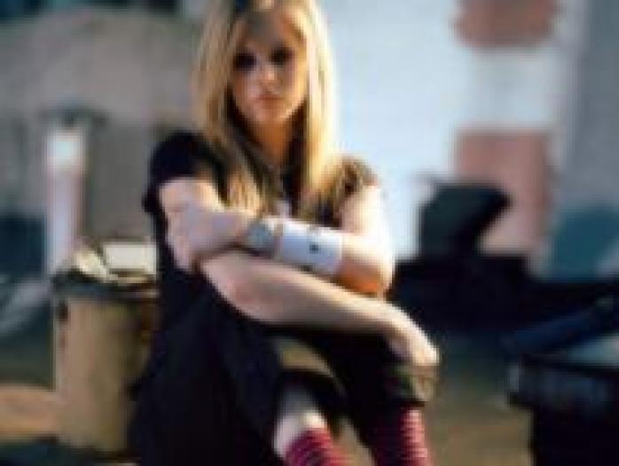 ASKRVWOJFVQOROPLKOH[1] - Avril Lavigne