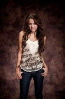 RNBRPCJUBRJNSBUKPUE[1] - poze miley
