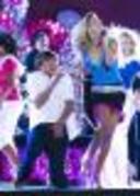 High_School_Musical_2_1221227346_2007 - High School Musical