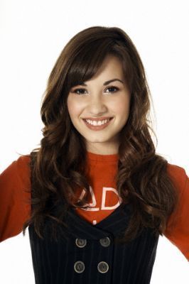 9 - Demi Lovato - V-I-P