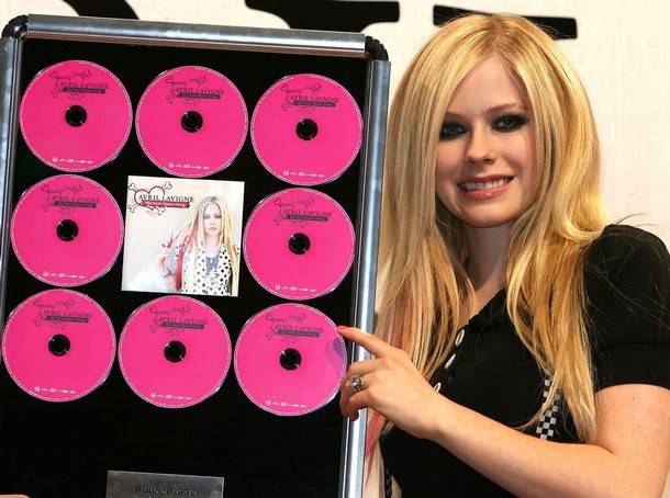 610x456456 - AVRIL LAVIGNE