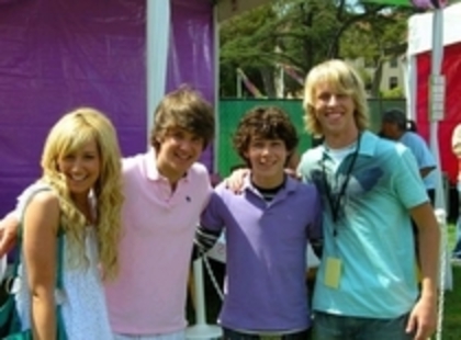 FDZLGNHKTMILZBGZARP - ASHLEY TISDALE POZE RARE