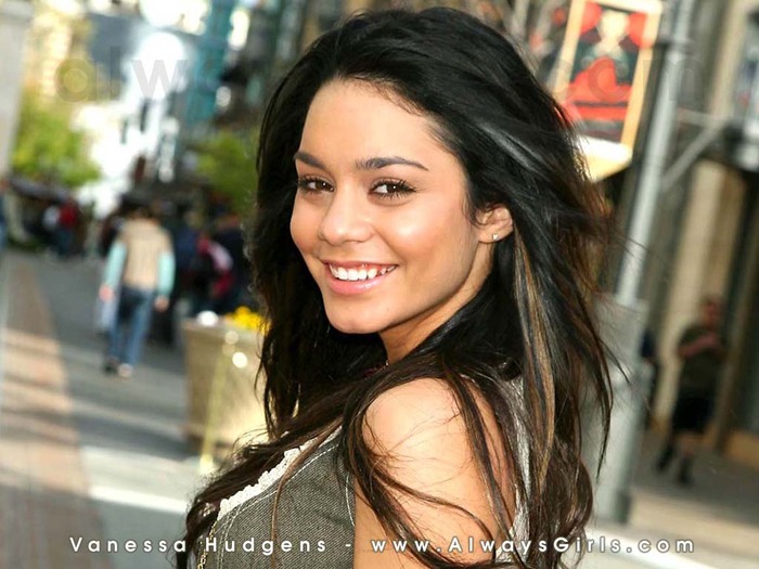 Vannessa Hudgens 24 - Club Vanessa Hudgens