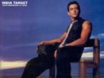 hrithik_roshan (11); Actor indian ce a devenit peste noapte un super star, din cauza filmului de succes "Kaho Naa... Pyaa
