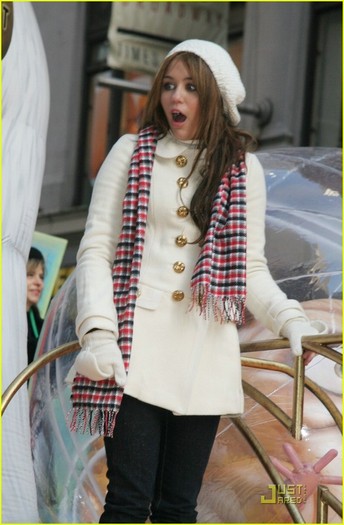 0 (560) - 00toate pozele mel cu miley cyrus00