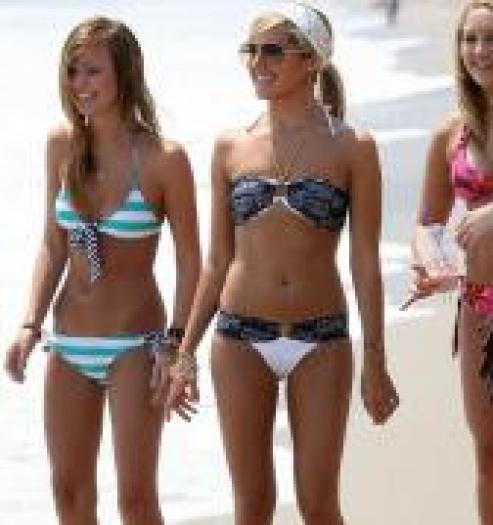 CURMKACYHACJULJCETR - ashley tisdale
