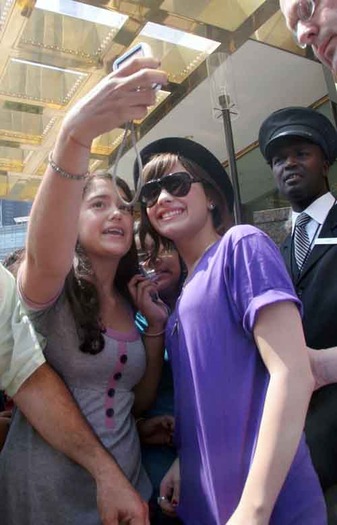 i601nr - 0-Demi Lovato-0