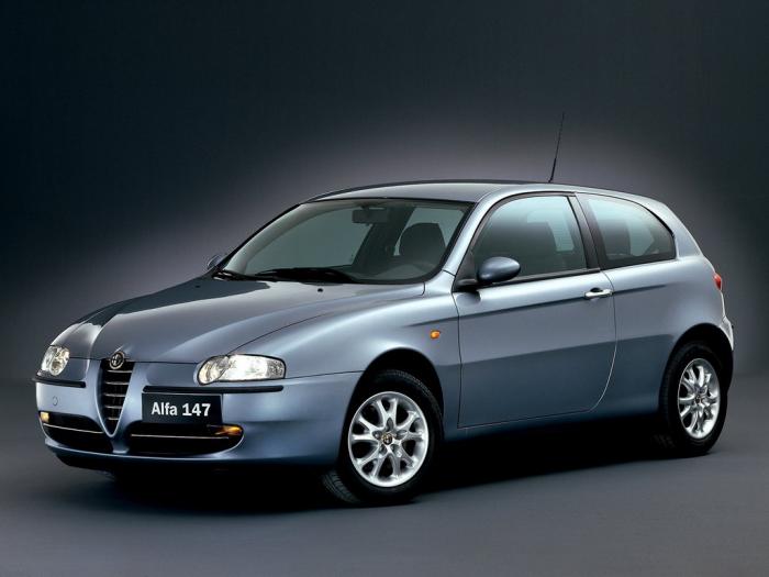 Poze Alfa Romeo 147 Detalii Alfa Imagini cu Masina Alfa Romeo 147 - poze cu masini