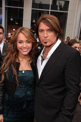 Billy-Ray-Cyrus-1246376042 - Miley and tata ei Billy Ray Cyrus