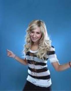 ashley-9 - poze cu ashley tisdale