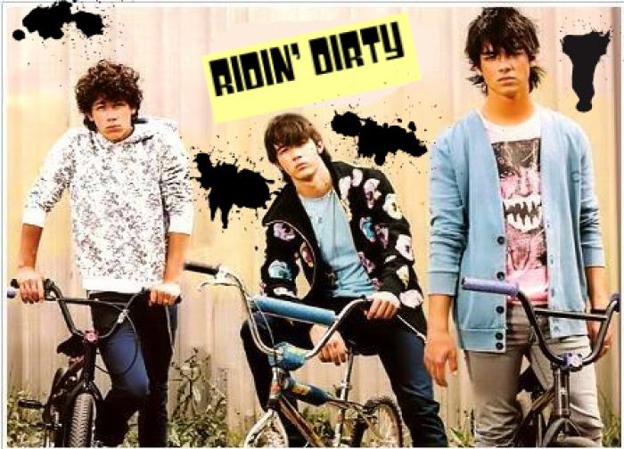 JonasBrothers27-1 - jonas brothers