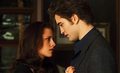 Bella and Edward - Twilight- New Moon- Eclipse- Breaking Dawn