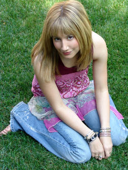 110 - poze ashley tisdale