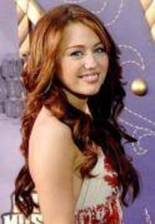 BDGKJQPLYZMCPMRKXQU - Miley frumoasa