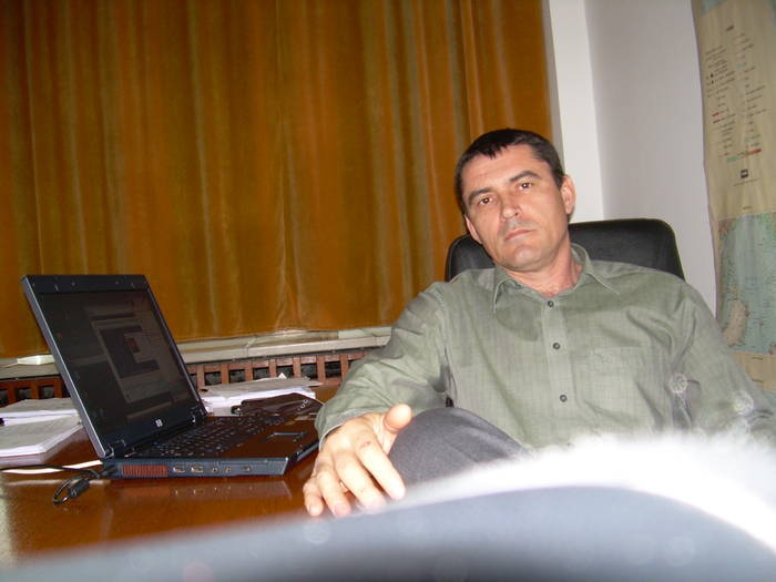 10.03.2009 002; birou

