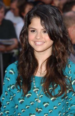 http---www-selenaweb-org--selena-gomez-387944_260_400