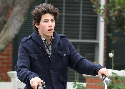 nick-jonas-bike-7-14-08 - nick jonas