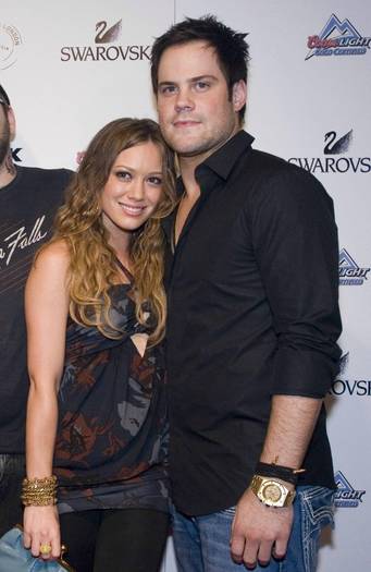 Hilary_Duff_1223917691_3