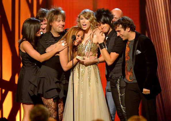 43rd+Annual+CMA+Awards+Show+F1lLcIvNFXhl - Cat de mult o iubesc eu pe Taylor Swift
