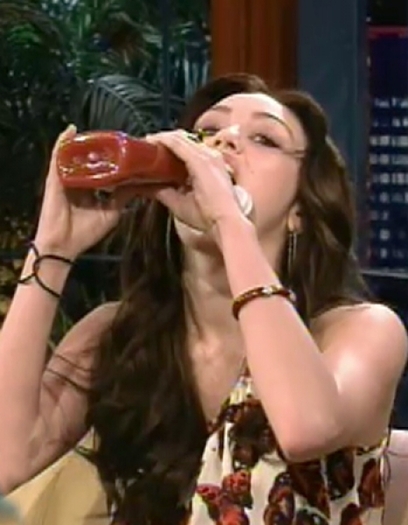 miley-cyrus-ketchup[1] - Miley Cyrus
