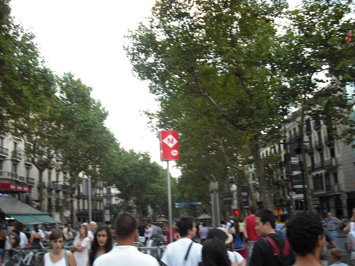 DSCF1318 - rambla - cartierul gotic - raval