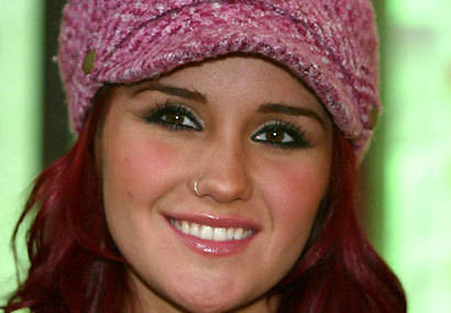 070802_dulcepiercing_05 - dulce maria
