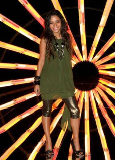 OHVDWMFRMKDELUXGJCM - Vanessa Hudgens Sedinta foto