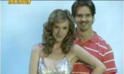 YIJAGNFUASLIVJRXVZT - Aniela