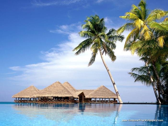 Wallpapers - Nature 9 - Entertainment_Center,_Maldives - Very Beautiful Nature Scenes