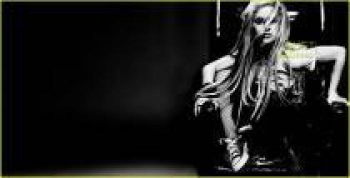 WCSXOGVNATOOKLJNGWJ - avril lavigne