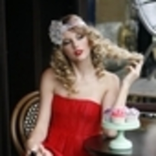 taylor-swift-135849l-thumbnail_gallery