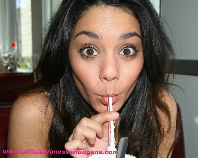 PIXAZMTCAMGVTZWHQWW[1] - toate pozele mele din calculator