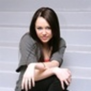 miley-cyrus-110641l-thumbnail_gallery - Hannah Montana Miley Cyrus