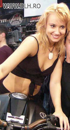 JQERRRMHXLOBRFIIWKK - Oana si Delia