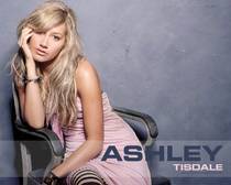 UZWYGSMCAIVIWGOUPHS - Ashley tisdale